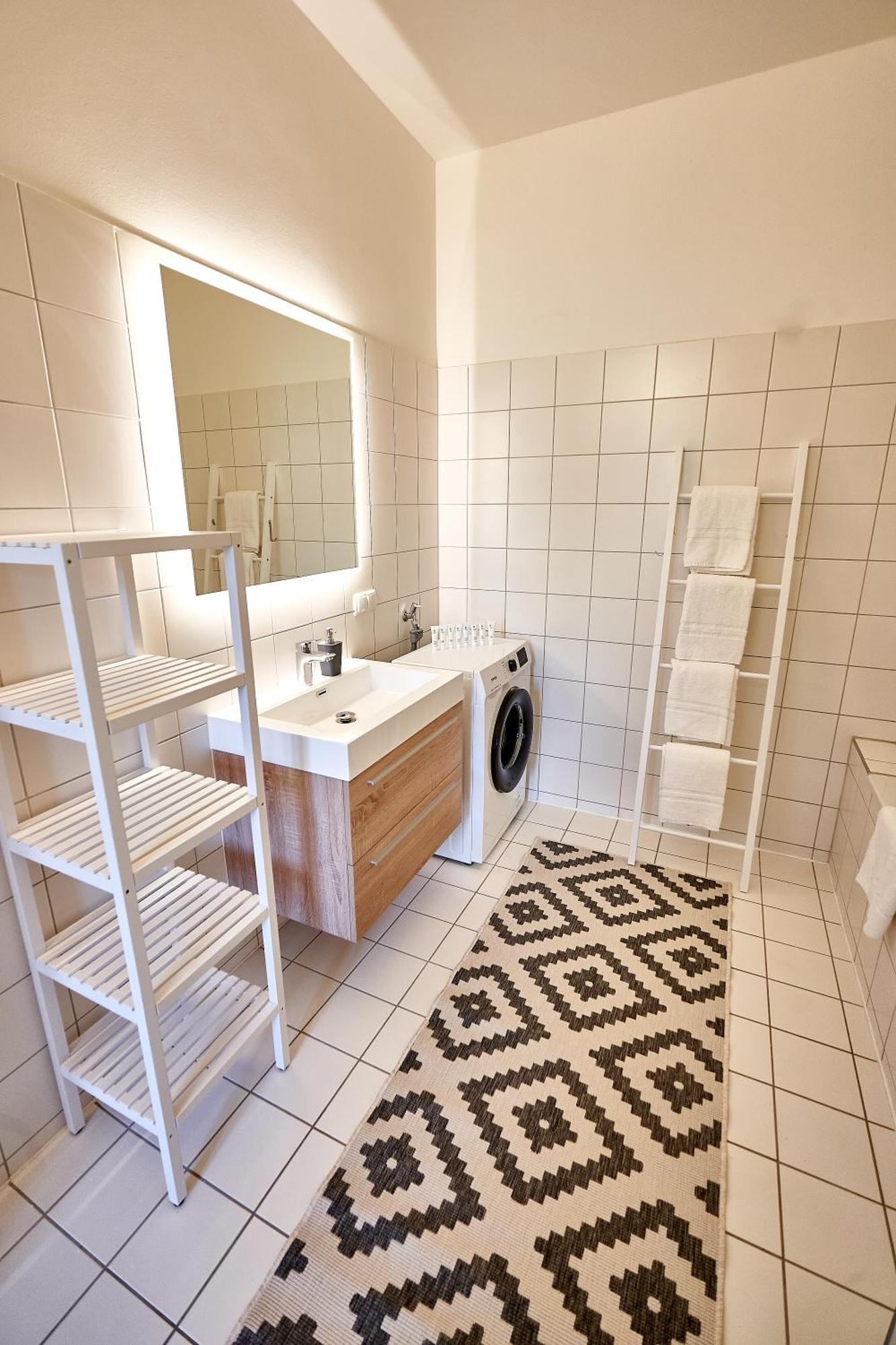 Trendy Zentral Gelegen Apartament Wiedeń